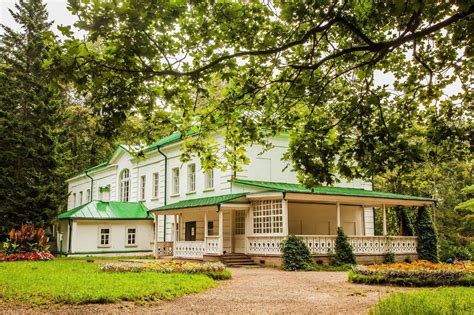  Tolstojs Hus - En Föränderlig Hyllning Till Litteratur & Rysslandsk Familjetradition!