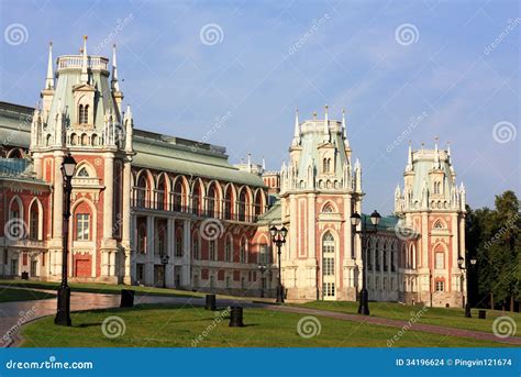 Tsaritsyno Palace: Ett Splendiderande 1800-tals Paradismus Med En Berömd Park!