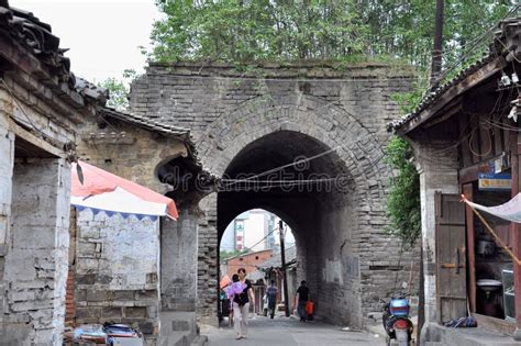  Pingliang Old Street – En resa genom tidens gång i Ankang City!